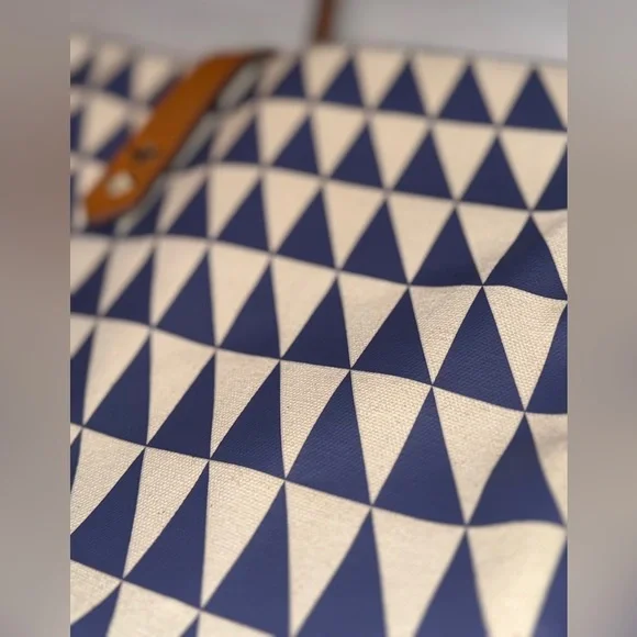 Stella and Dot Crosby Hobo Geo Tile Blue and White Toto Purse - Picture 9 of 9